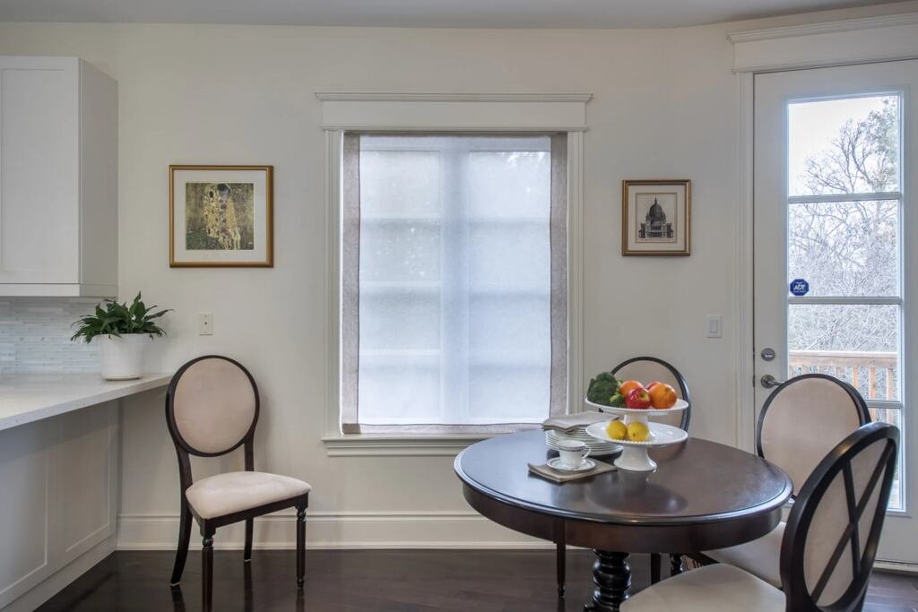 Bright Window to Maximize Your Kitchen's Visual Impact