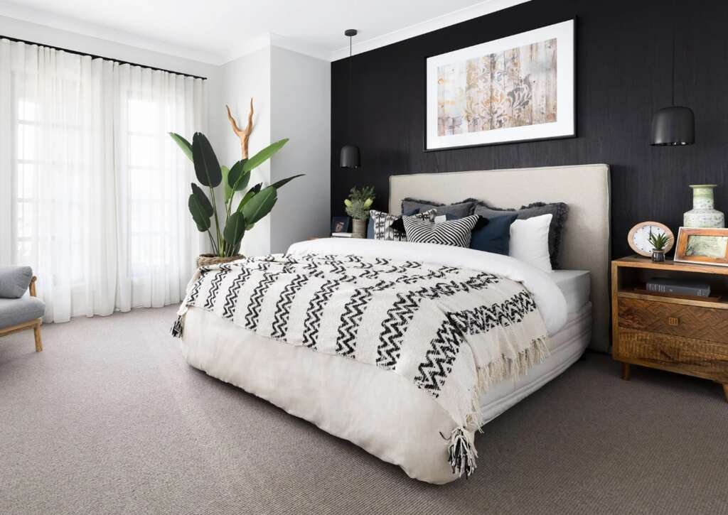 How to Dress a King-Size Bed for Ultimate Comfort?