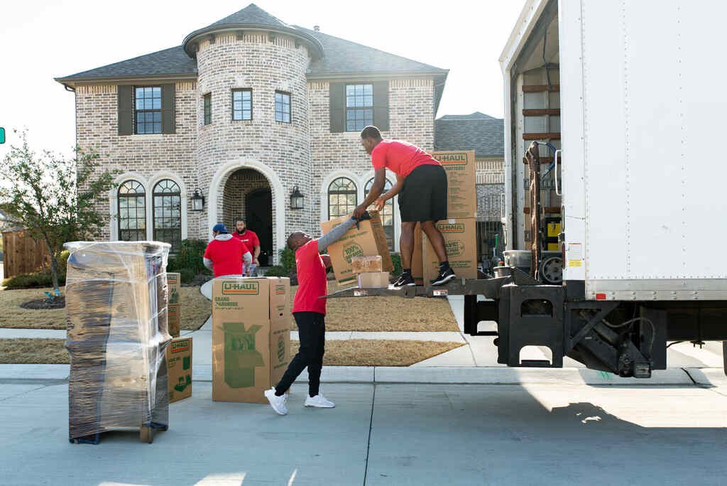 Advantages of Professional Movers Frisco