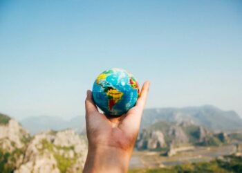 What to Avoid on Your Solo Holiday Travel