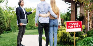 Home for Sale with an Agent’s Help