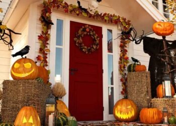 How to Plan Your Halloween Decor Early